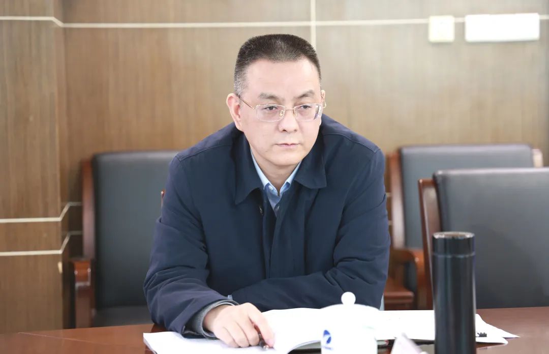 湘電集團(tuán)召開第六屆董事會(huì)第十一次會(huì)議 彭堅(jiān)中.jpg 湘電集團(tuán)召開第六屆董事會(huì)第十一次會(huì)議 彭堅(jiān)中.jpg